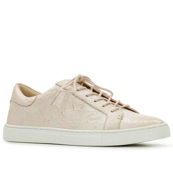 Patricia Nash Uma Tooled Sneaker Chalk GUC 9 - Picture 1 of 8